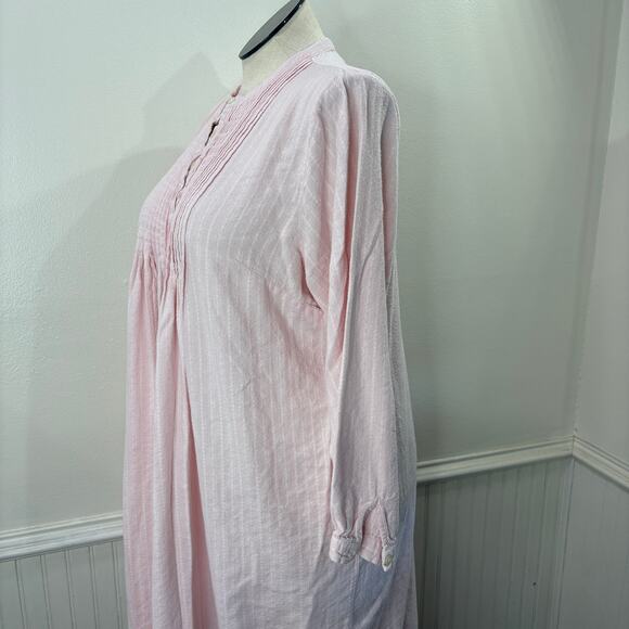 LL Bean Plus Size 1X Nightgown Flannel Dobby Pintuck Pink White Cottage 205465 - Picture 14 of 14